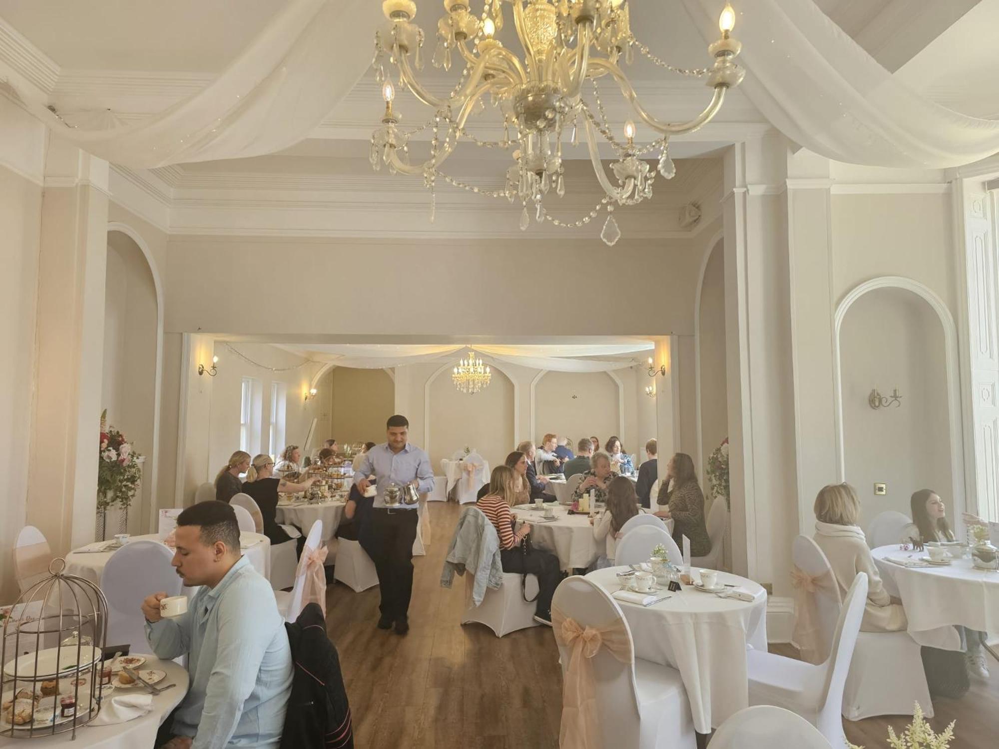 Woodland Manor Hotel Бедфорд Екстериор снимка